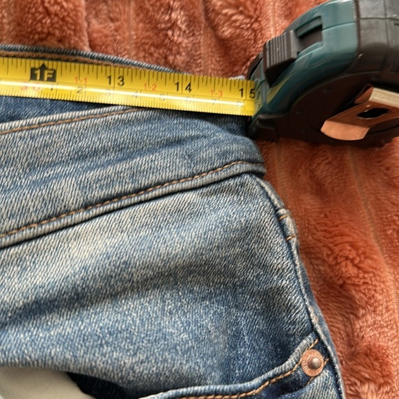 Old Navy Jeans - Picture 4 of 5